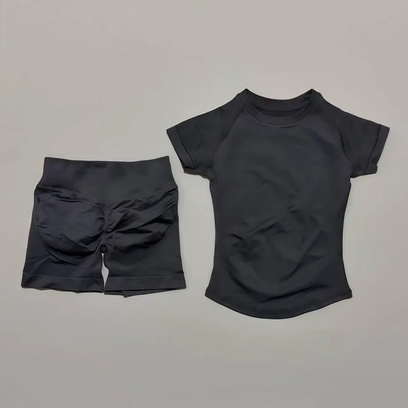 Seamless Crop & Shorts Set