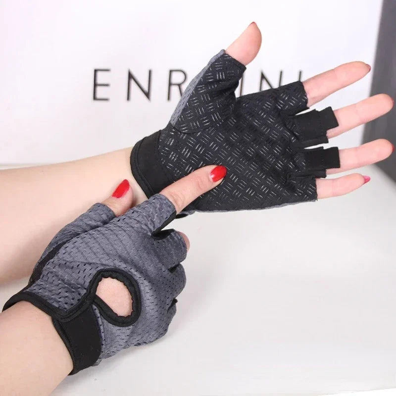 Women's Breathable Gym Gloves
