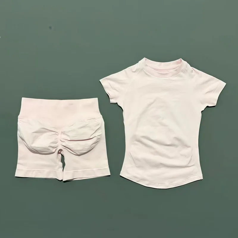 Seamless Crop & Shorts Set