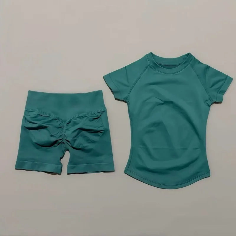 Seamless Crop & Shorts Set